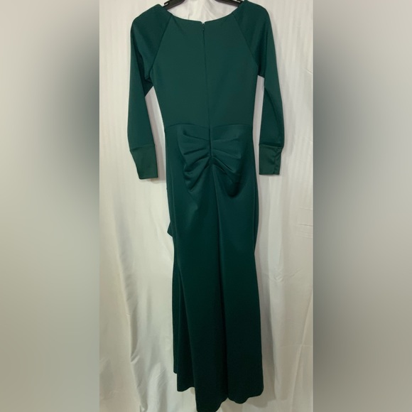 Long Sleeve Emerald Green Maxi Dress - Picture 4 of 10